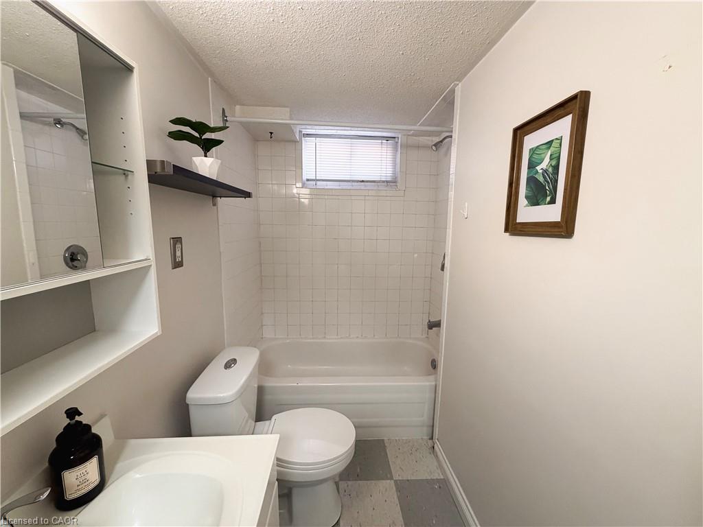 238 Laurier Avenue Property Photo 18