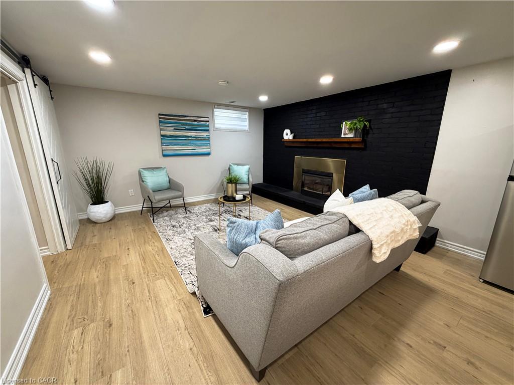 238 Laurier Avenue Property Photo 20