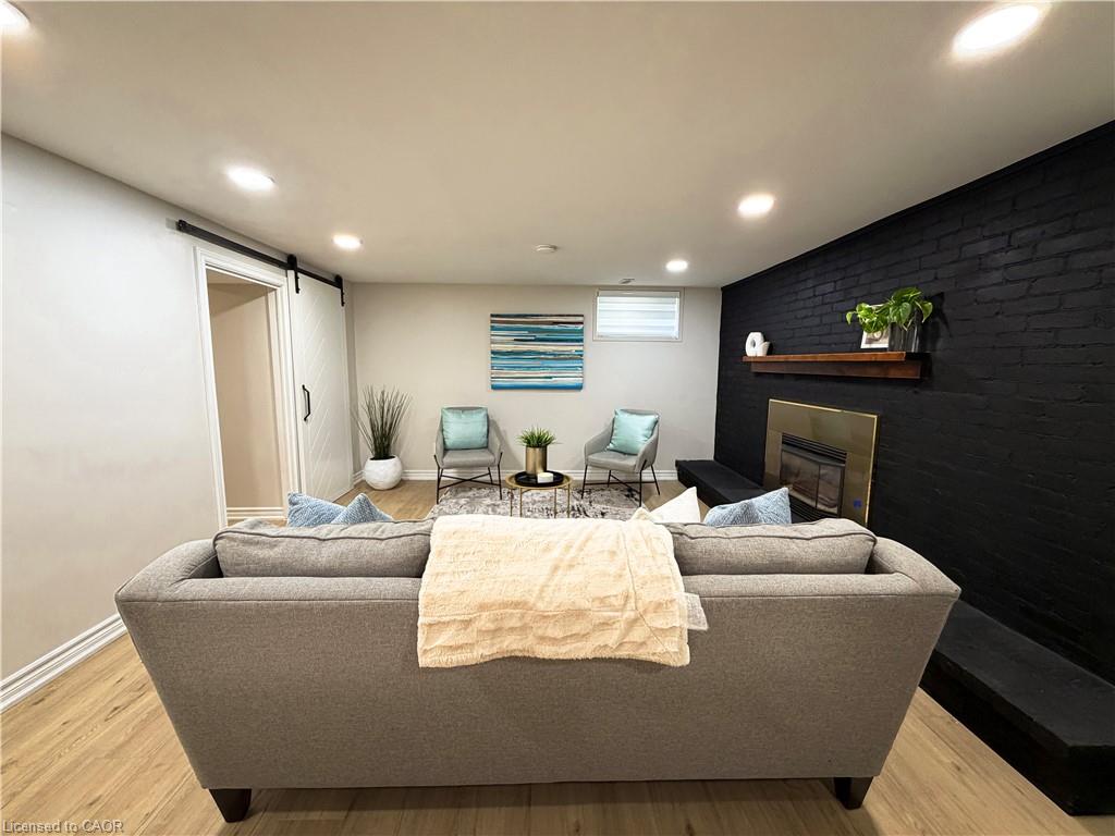 238 Laurier Avenue Property Photo 21
