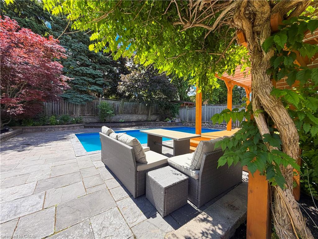 238 Laurier Avenue Property Photo 26