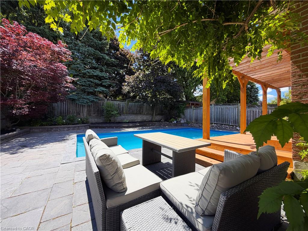 238 Laurier Avenue Property Photo 28