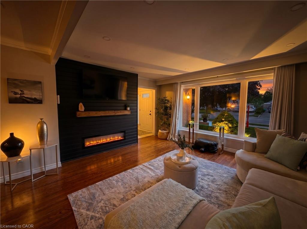 238 Laurier Avenue Property Photo 32