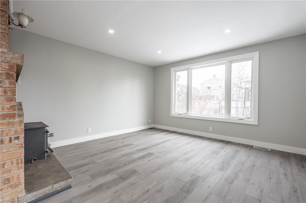 156 Adeline Avenue Property Photo 11