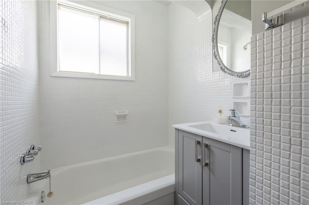 156 Adeline Avenue Property Photo 16
