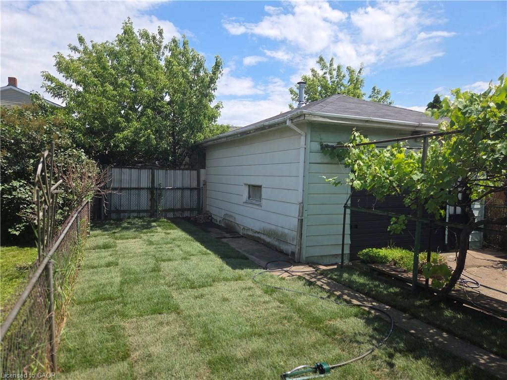 156 Adeline Avenue Property Photo 27
