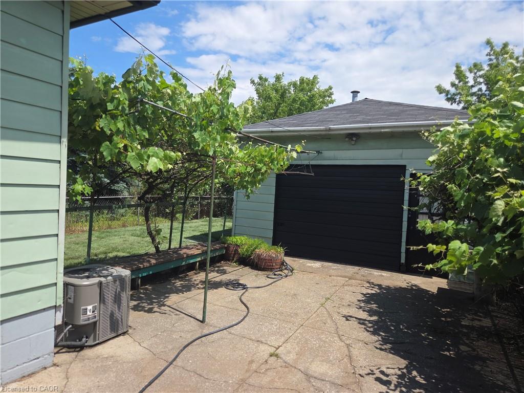 156 Adeline Avenue Property Photo 29