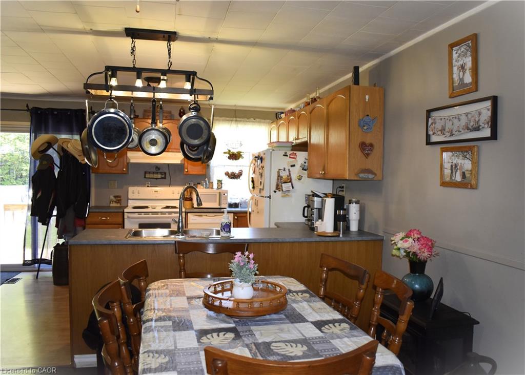 36 Woodhouse Avenue Property Photo 6