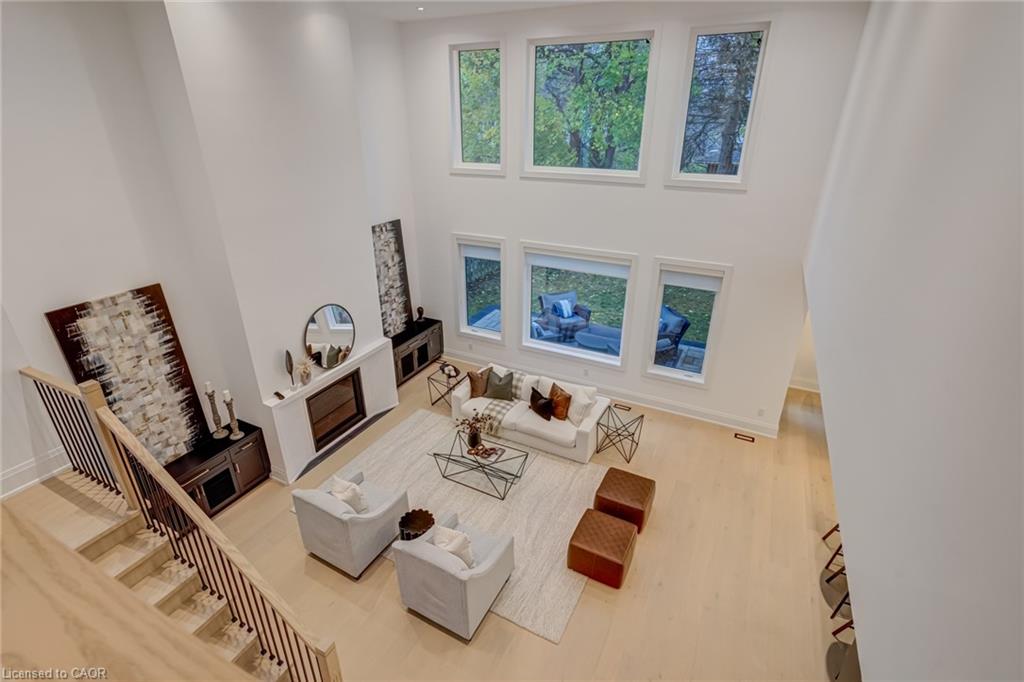 102 Cumming Court Property Photo 25