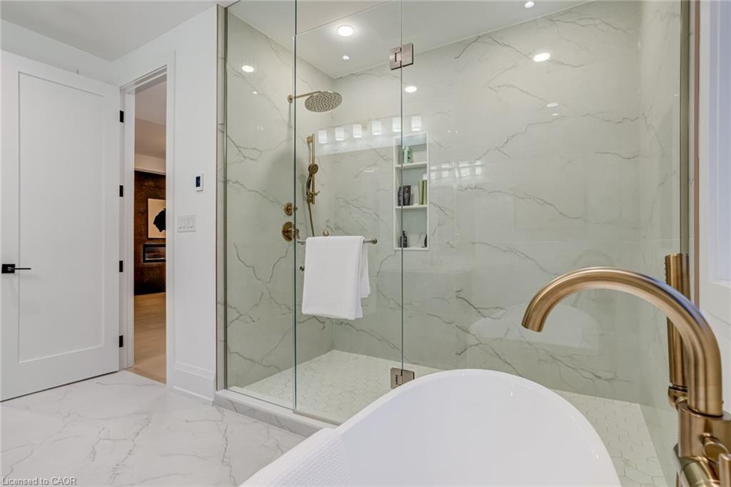 102 Cumming Court Property Photo 29
