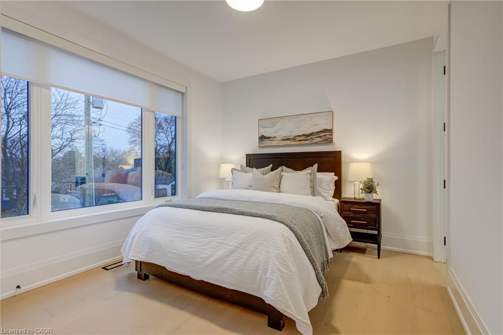 102 Cumming Court Property Photo 30