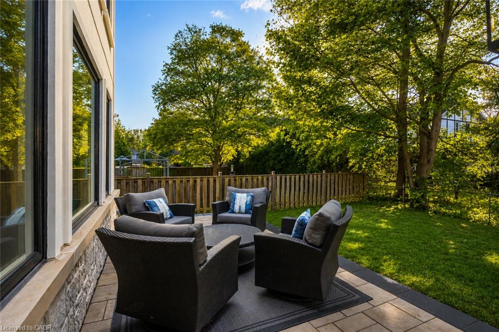 102 Cumming Court Property Photo 45