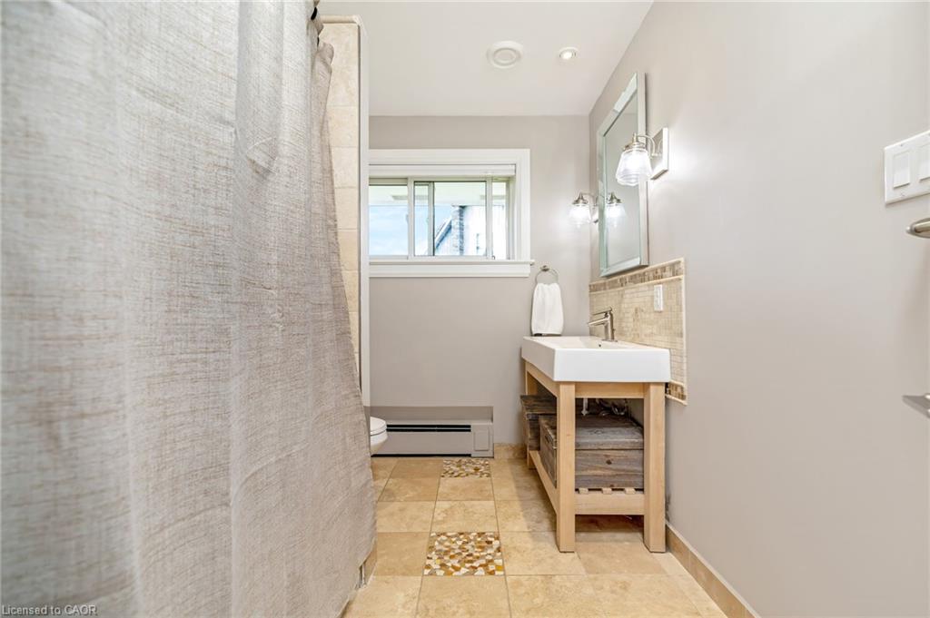 161 Confederation Street Property Photo 22