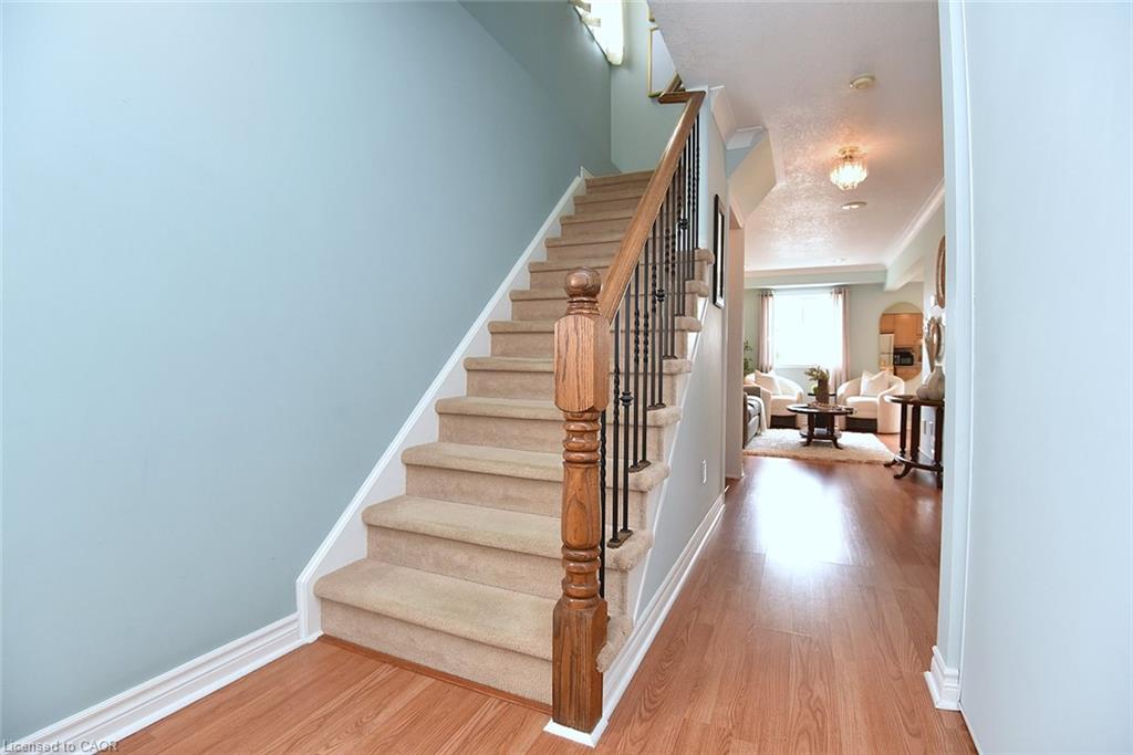 18-12 Whitedeer Road Property Photo 20