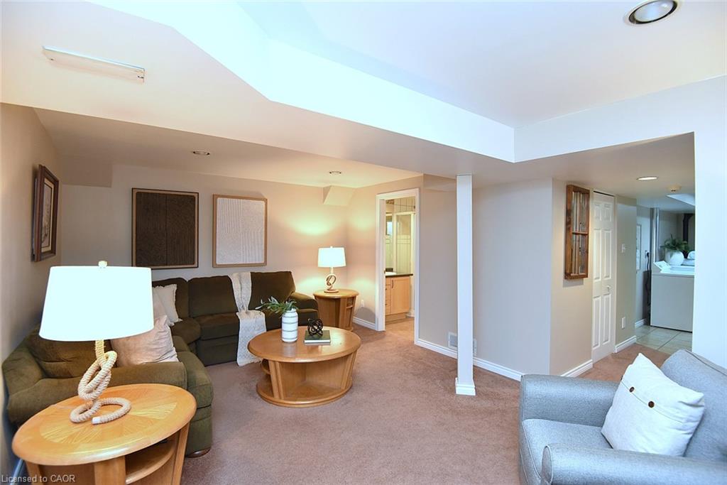 18-12 Whitedeer Road Property Photo 30