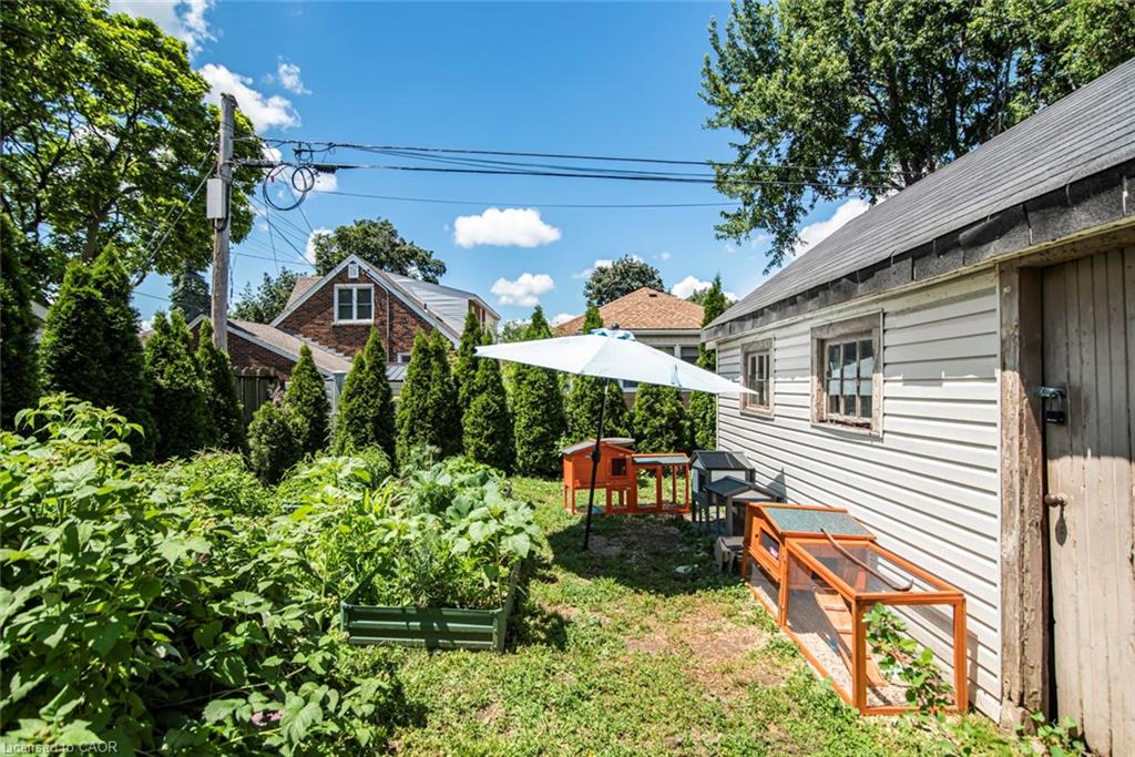 52 Cameron Avenue S Property Photo 40