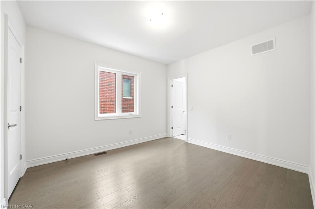 125 Raspberry Ridge Avenue Property Photo 36