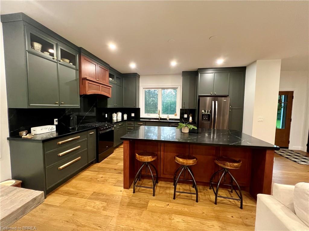 46 Angling Road Property Photo 6