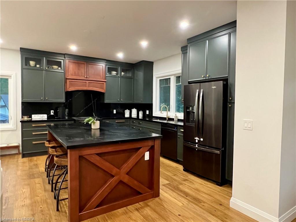 46 Angling Road Property Photo 7