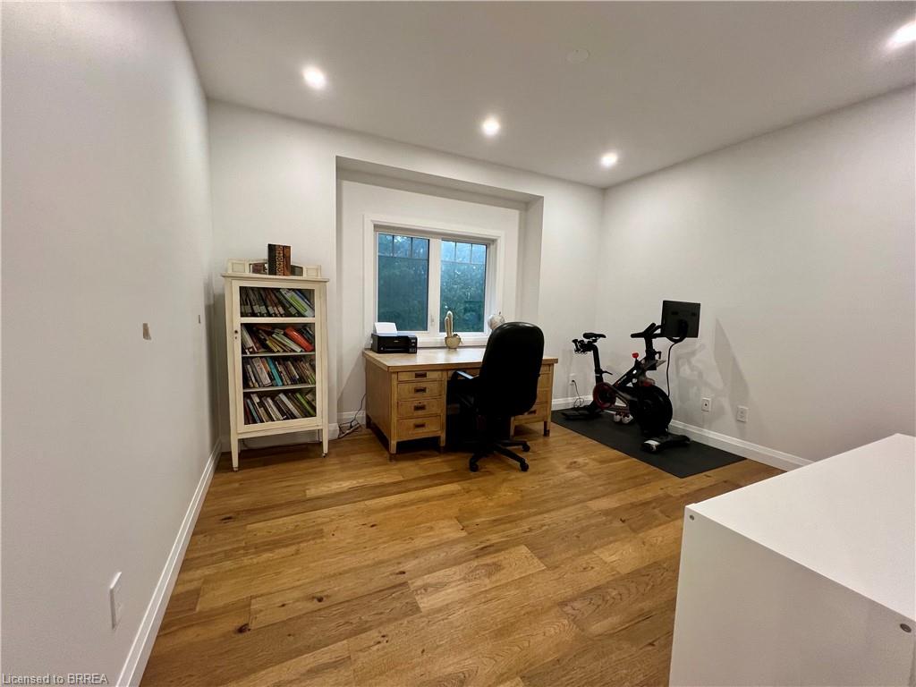 46 Angling Road Property Photo 12