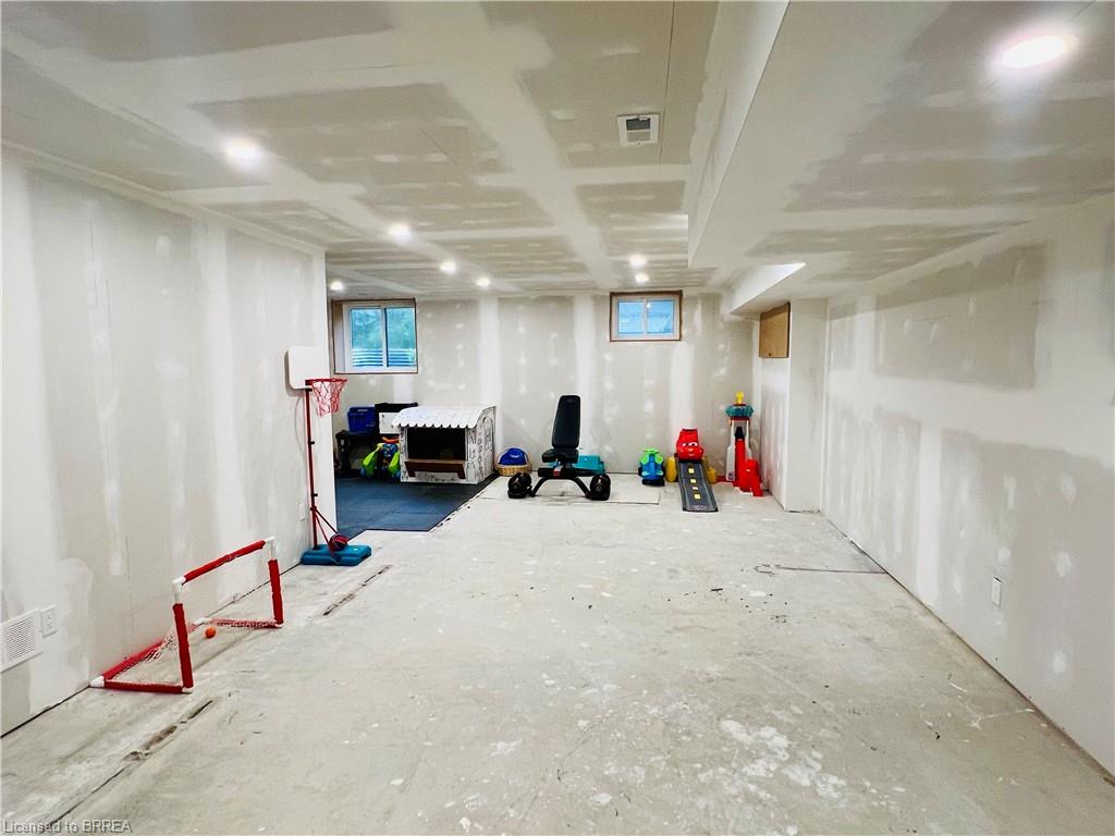 46 Angling Road Property Photo 32