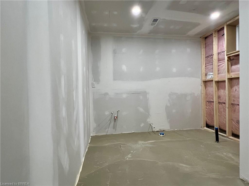 46 Angling Road Property Photo 33