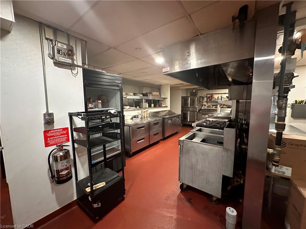 33 Bowen Street Property Photo 11