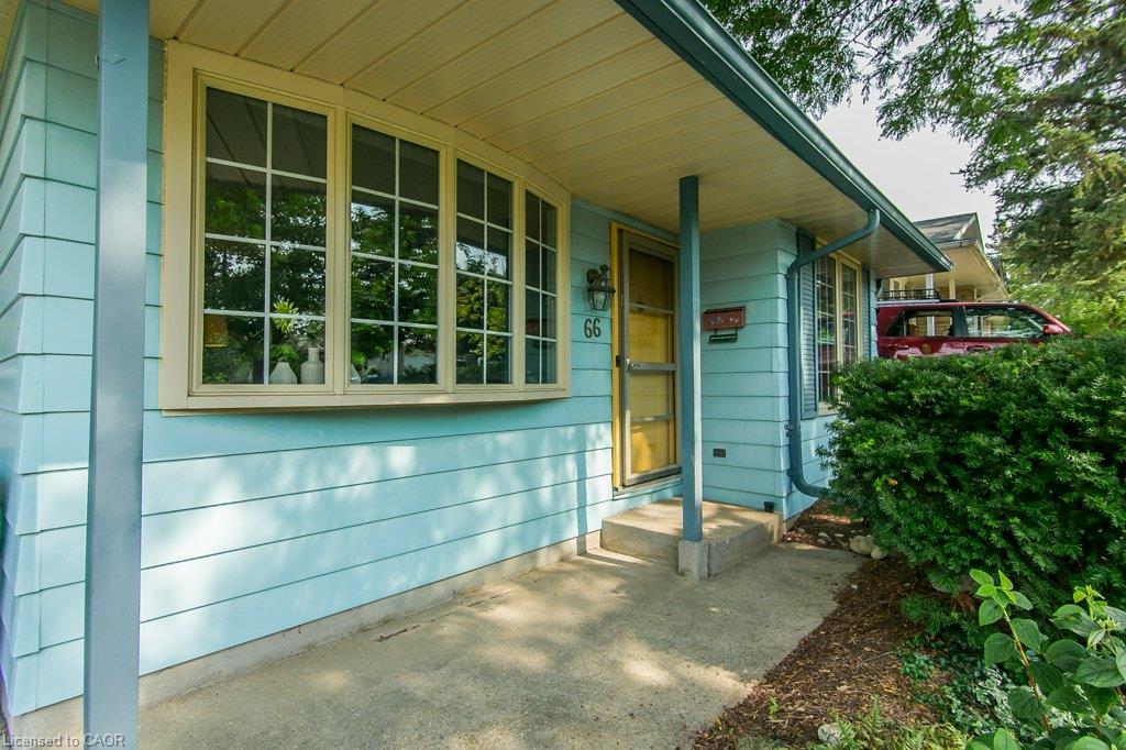 66 Shea Crescent Property Photo 3