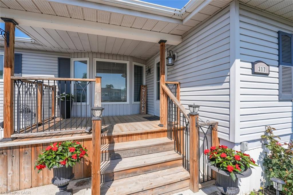 317-3033 Townline Road Property Photo 1