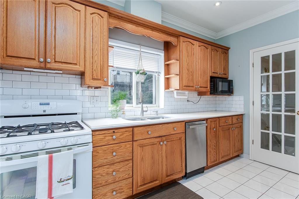 32 Samuel Street Property Photo 14