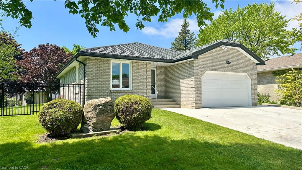 1 Edenridge Drive Property Photo 2