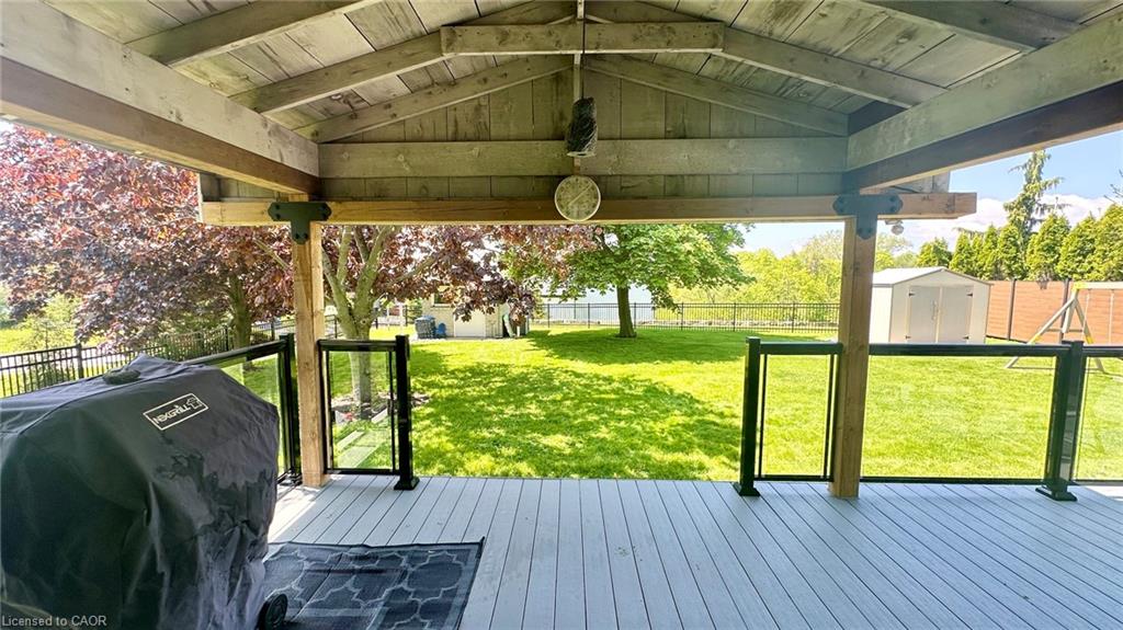 1 Edenridge Drive Property Photo 15