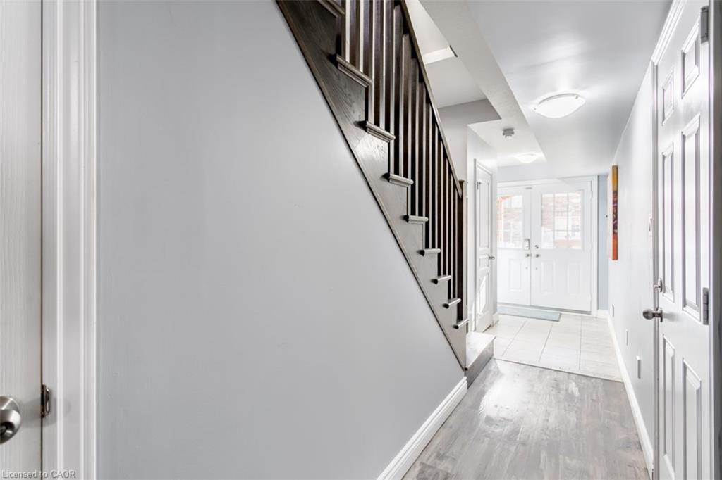 14 Kenridge Terrace Property Photo 4