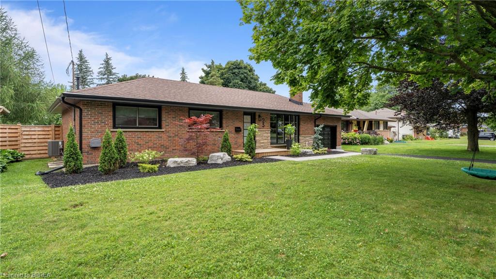 25 Seneca Crescent Property Photo 3
