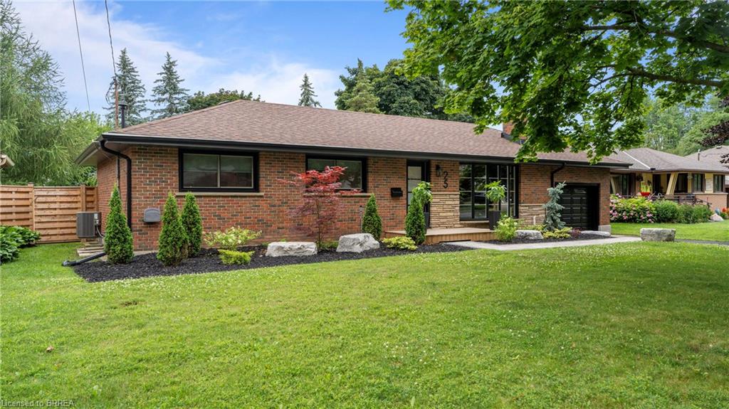 25 Seneca Crescent Property Photo 4