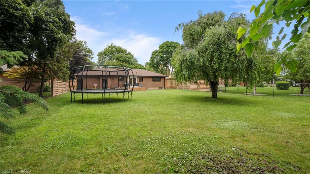 25 Seneca Crescent Property Photo 36