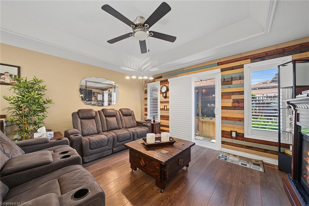 3913 Primrose Lane Property Photo 14