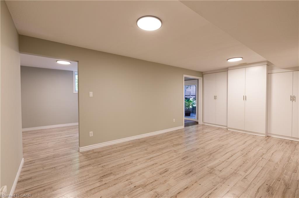 907 Doon Village Road Property Photo 23