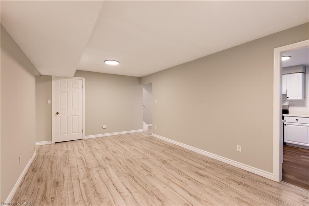 907 Doon Village Road Property Photo 25