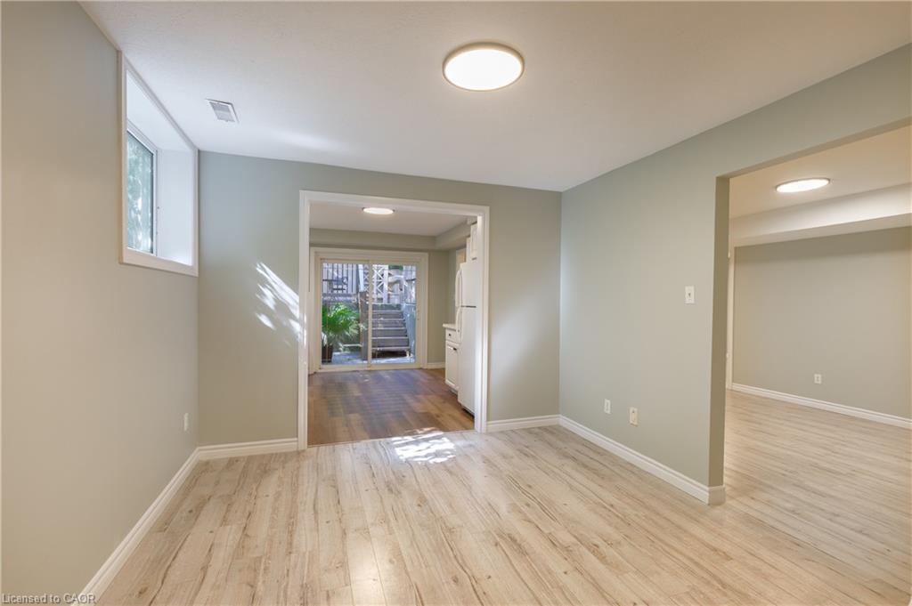 907 Doon Village Road Property Photo 31