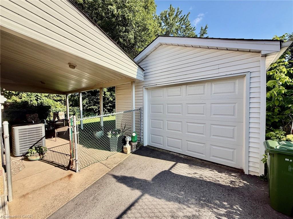 60 Howe Avenue Property Photo 5
