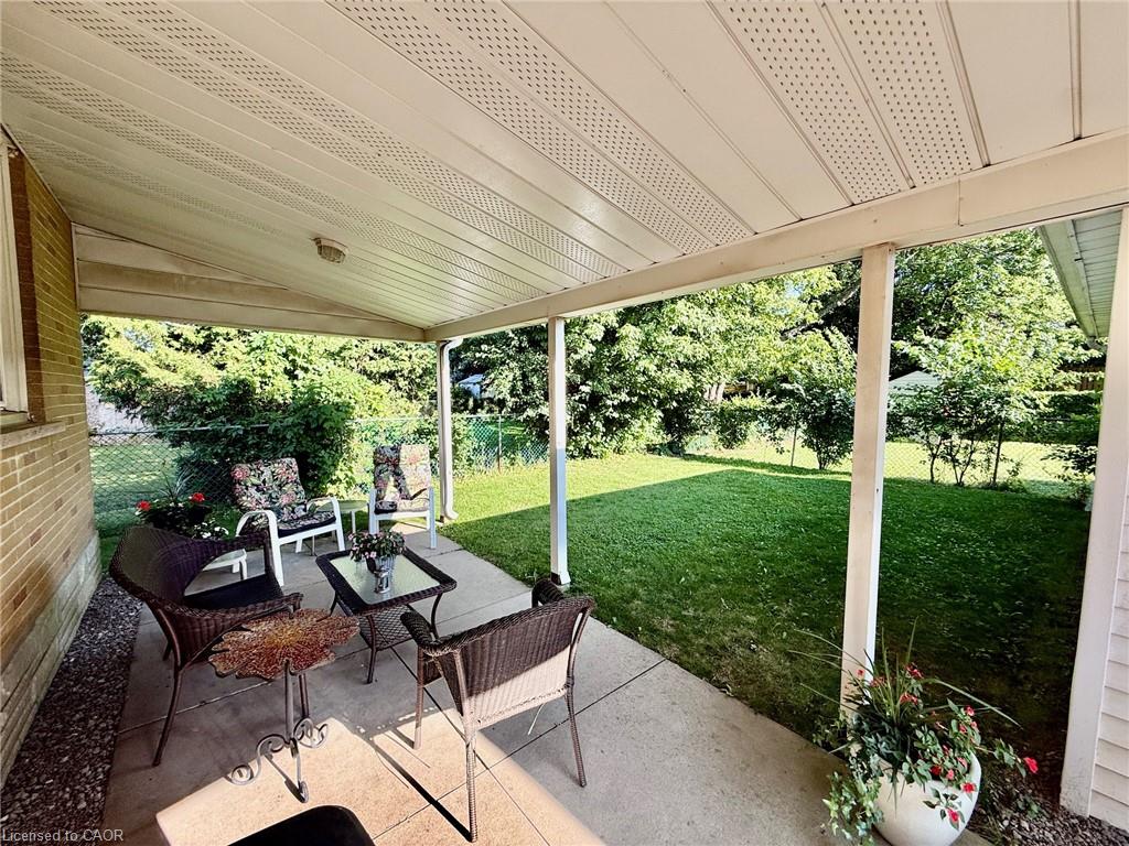 60 Howe Avenue Property Photo 6