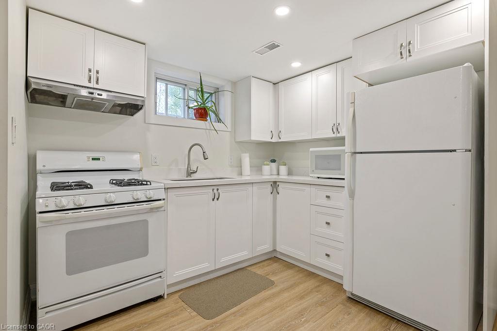 60 Howe Avenue Property Photo 39