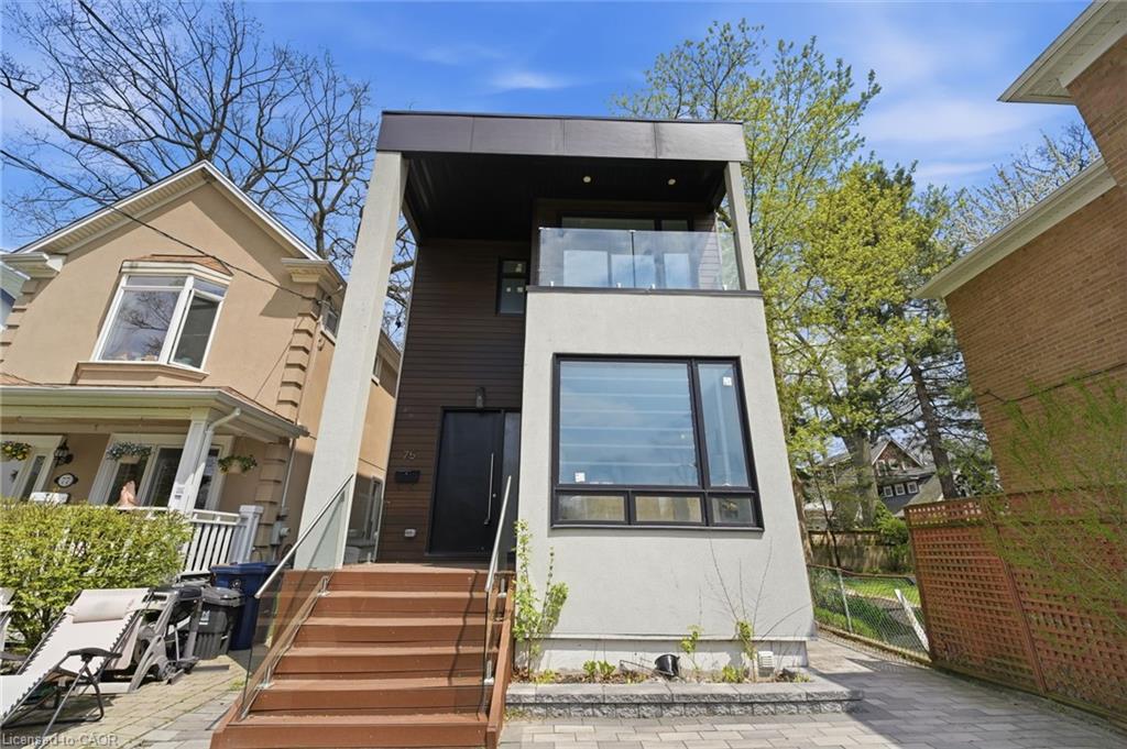 75 Kenilworth Avenue Property Photo 2