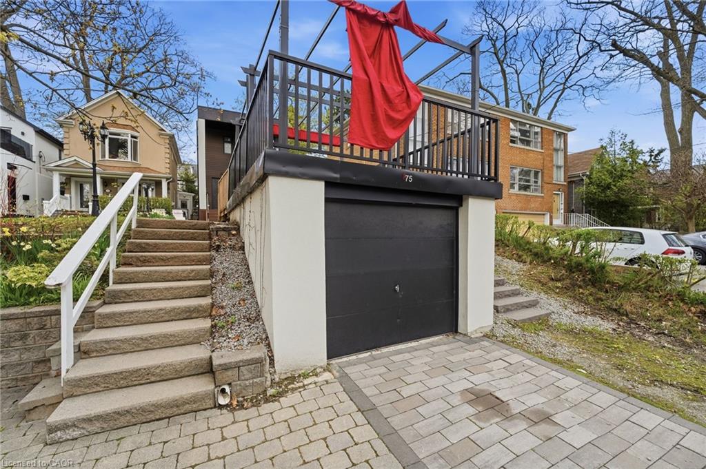 75 Kenilworth Avenue Property Photo 7