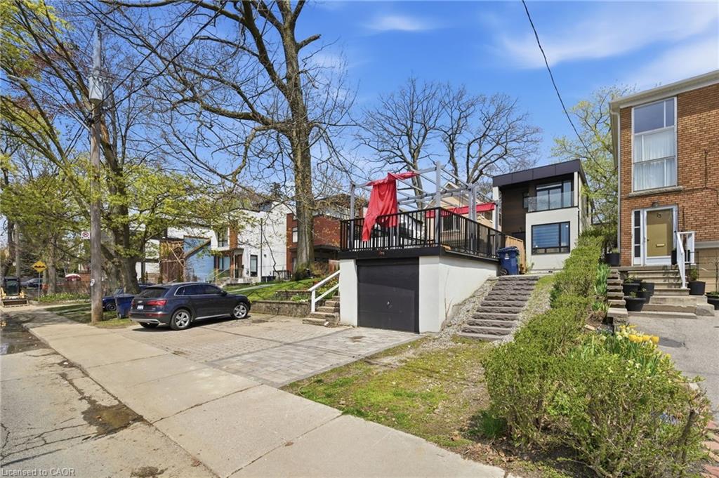 75 Kenilworth Avenue Property Photo 9