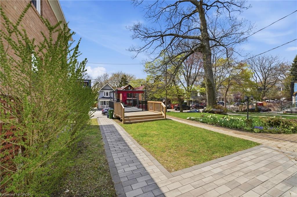 75 Kenilworth Avenue Property Photo 13