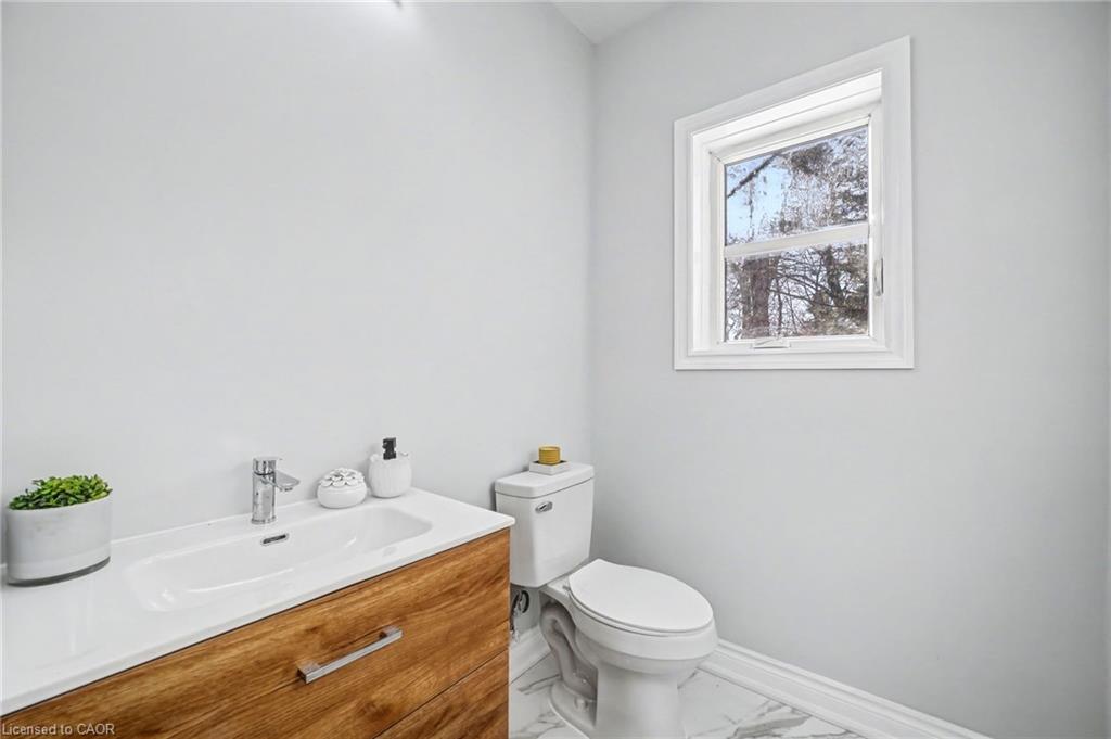 75 Kenilworth Avenue Property Photo 24