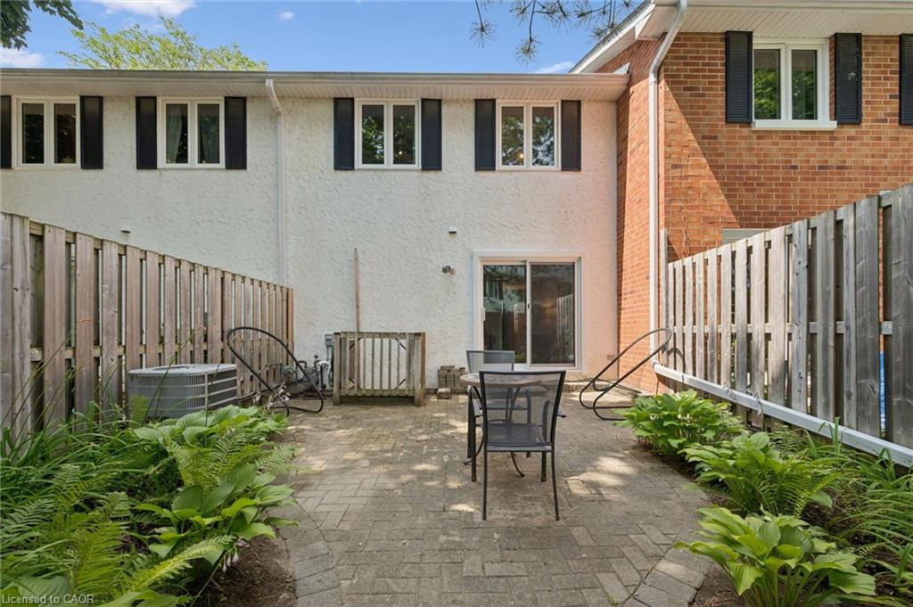 3-431 Keats Way Property Photo 33