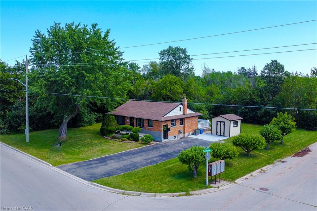 220 Winona Road Property Photo 4