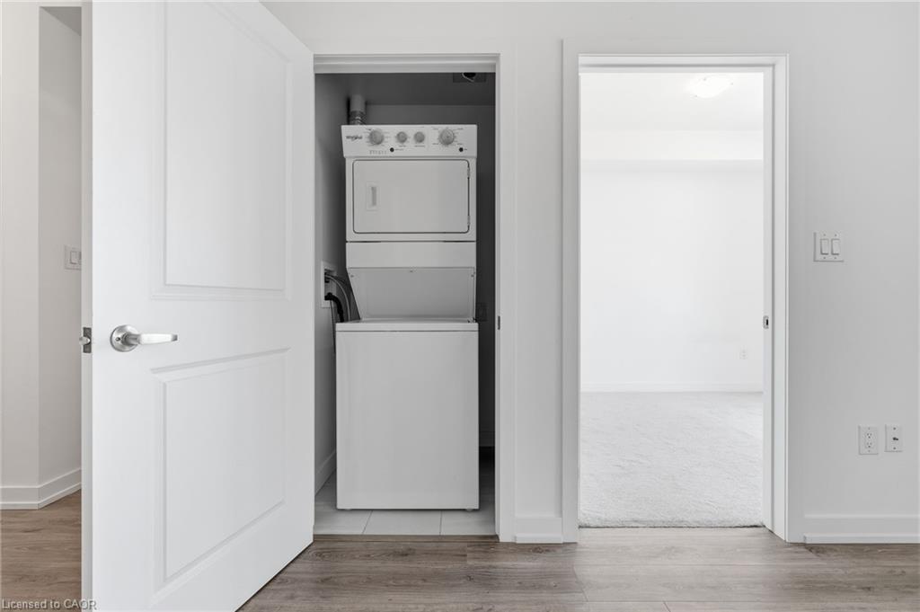 309-450 Dundas Street E Property Photo 18